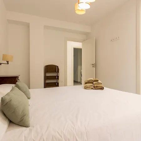 Mulhacen Centro Free Parking غرناطة